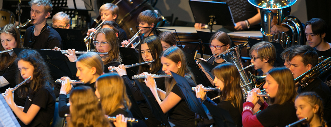 Glasbena šola Kamnik: Koncert orkestrov in pevskega zbora GŠ Kamnik